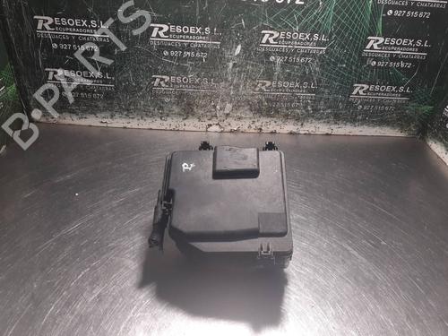 Used Fuse box HONDA CIVIC IX (FK) 2.2 i-DTEC (FK3) (150 hp) 8916924