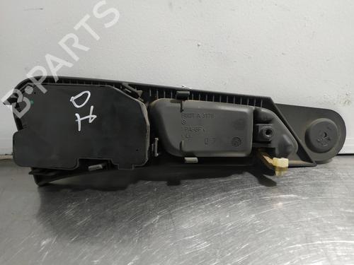Venstre foran invendig håndtak MERCEDES-BENZ C-CLASS (W203) C 220 CDI (203.008) | BP26243051I13 