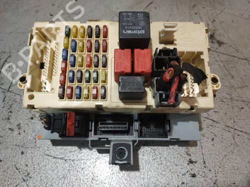 Caixa de fusíveis ALFA ROMEO 147 (937_) 1.6 16V T.SPARK ECO (937.AXA1A, 937.BXA1A) (105 hp) 26245427