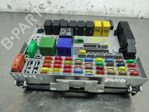 Fuse box OPEL ZAFIRA A MPV (T98) 2.2 16V (F75) | BP27402837E1 