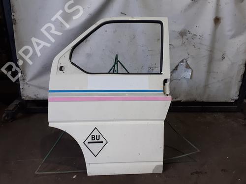 Used Left front door VW TRANSPORTER T4 Bus (70B, 70C, 7DB, 7DK, 70J, 70K, 7DC, 7DJ) 1.9 D (60 hp) 8520025