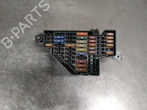 Used Fuse box VW GOLF V (1K1) 2.0 TDI 16V (140 hp) 26267179