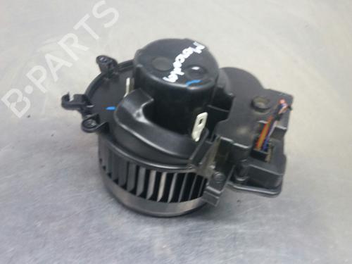 Heater blower motor MERCEDES-BENZ C-CLASS (W203) C 200 Kompressor (203.045) | BP26267429M62 