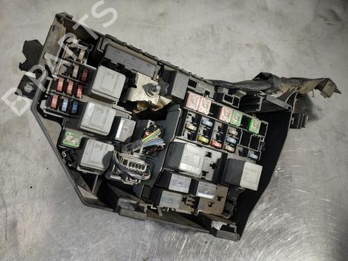 Zekeringkast FORD MONDEO III (B5Y) 2.0 16V (146 hp) 26246568