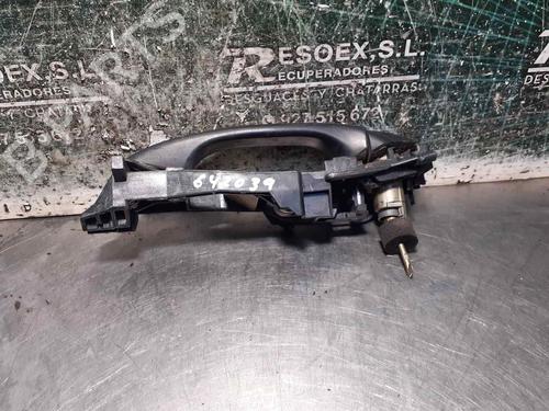 Front left exterior door handle MERCEDES-BENZ C-CLASS (W203) C 220 CDI (203.008) | BP8106506C128 