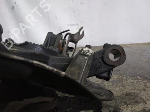 Right front steering knuckle PEUGEOT 308 SW II (LC_, LJ_, LR_, LX_, L4_) 1.2 THP 130 | BP26246752M26 