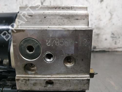 ABS pump KIA SPORTAGE SUV (K00) 2.0 TD 4WD | BP26255555M43 