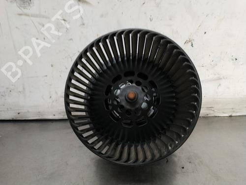 Used Heater blower motor TOYOTA AYGO (_B1_) 1.0 (KGB10_, KGB10R) (68 hp) 27400595