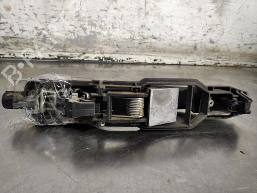 Rear left exterior door handle MERCEDES-BENZ M-CLASS (W163) ML 270 CDI (163.113) | BP26246403C130 