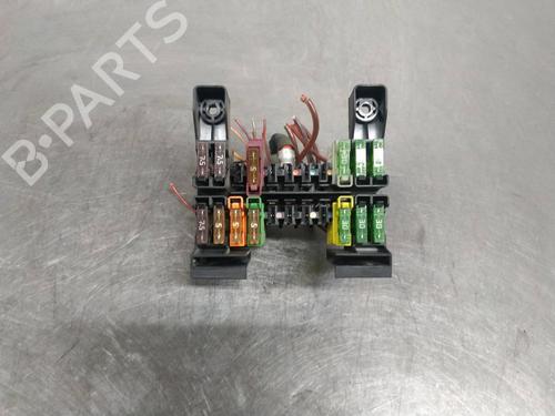Used Fuse box MERCEDES-BENZ E-CLASS (W211) E 320 CDI (211.026) (204 hp) 26267011