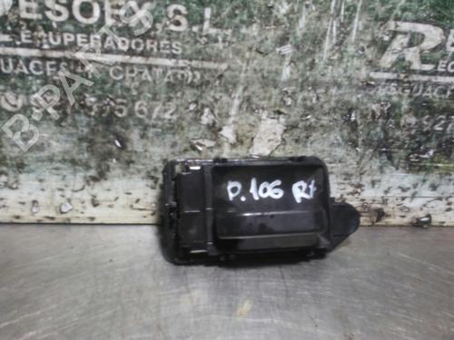 Venstre bak invendig håndtak PEUGEOT 106 II (1A_, 1C_) [1996-2005]  8856800
