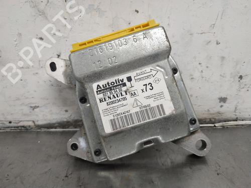 Centralita airbag RENAULT VEL SATIS (BJ0_) 2.2 dCi (BJ0E, BJ0F) (150 hp) 26256181
