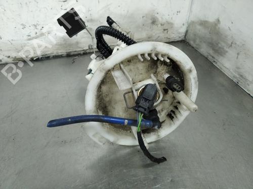 Used Fuel pump MERCEDES-BENZ C-CLASS (W204) C 200 Kompressor (204.041) (184 hp) 26254182