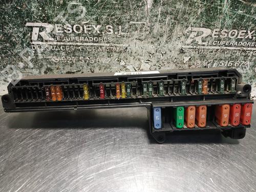 Used Fuse box BMW 5 (E60) 525 d (177 hp) 9366228