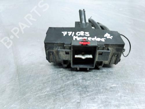 Fuse box MERCEDES-BENZ C-CLASS (W203) C 200 CDI (203.004) | BP26266638E1 