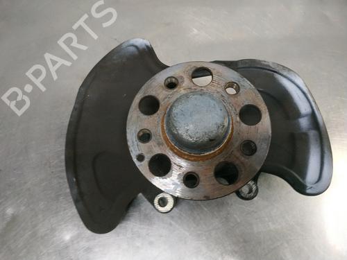 Used Left front steering knuckle MERCEDES-BENZ C-CLASS (W204) C 200 Kompressor (204.041) (184 hp) 26253976