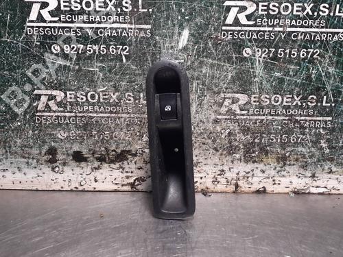Used Right rear window switch RENAULT MEGANE II (BM0/1_, CM0/1_) 1.9 dCi (BM0G, CM0G) (120 hp) 9138617