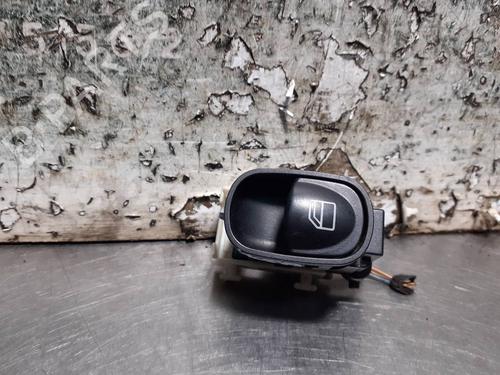 Used Right rear window switch MERCEDES-BENZ C-CLASS (W203) C 220 CDI (203.008) (150 hp) 9523915