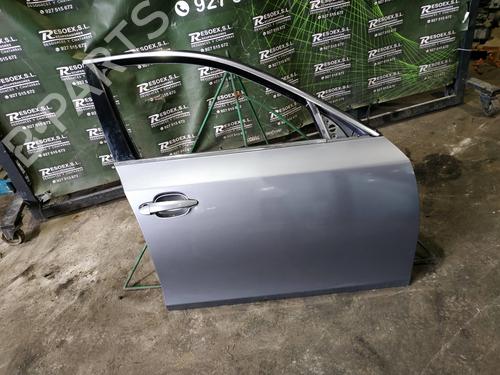 Dør høyre foran BMW 5 (E60) 525 d (177 hp) 9231052