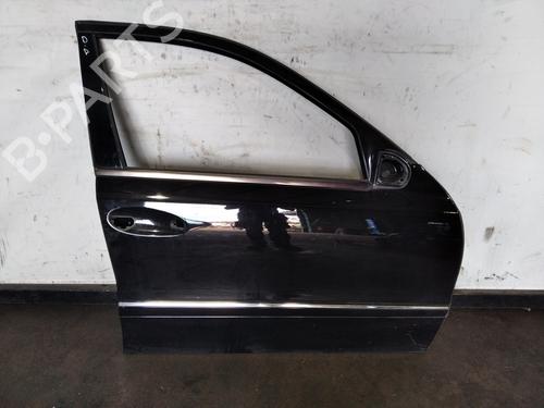 Used Right front door MERCEDES-BENZ E-CLASS (W211) E 320 CDI (211.026) (204 hp) 26267066