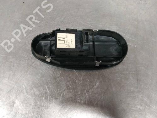 Right front window switch ROVER 75 (RJ) 2.0 CDT | BP26266926I26 