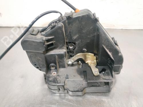 Rear left lock MERCEDES-BENZ C-CLASS (W203) C 220 CDI (203.008) | BP26253175C100 