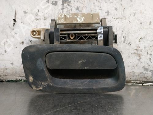 Used Front right exterior door handle OPEL ZAFIRA A MPV (T98) 2.0 DI 16V (F75) (82 hp) 26257186