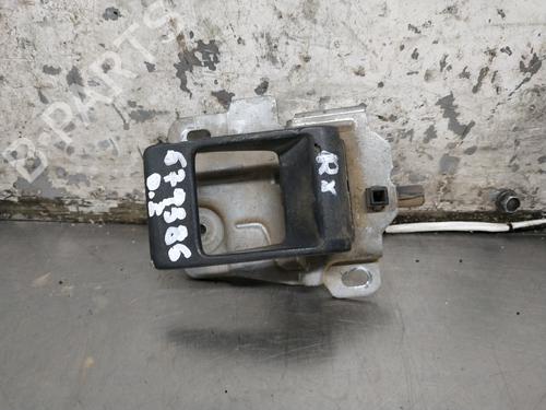 Used Front left interior door handle LAND ROVER FREELANDER I (L314) 2.0 DI 4x4 (98 hp) 26255811