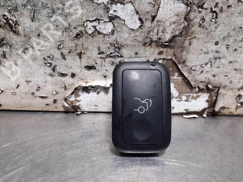 Used Switch MERCEDES-BENZ C-CLASS (W204) C 220 CDI (204.008) (170 hp) 9709123