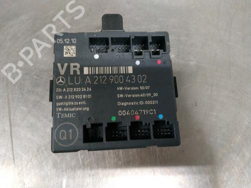 Used Comfort control module MERCEDES-BENZ C-CLASS (W203) C 220 CDI (203.008) (150 hp) 26254351