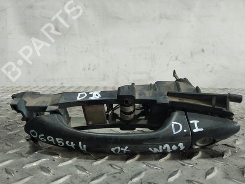 Used Front left exterior door handle MERCEDES-BENZ C-CLASS (W203) C 180 (203.035) (129 hp) 26265590