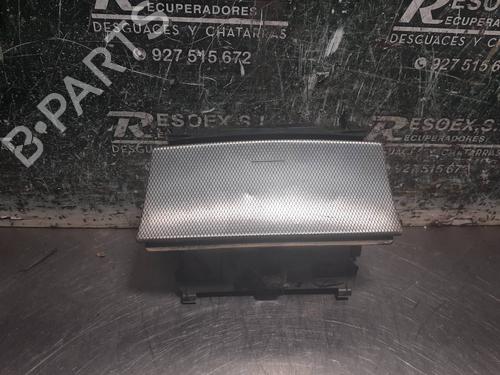 Used Ashtray MERCEDES-BENZ C-CLASS (W203) C 220 CDI (203.008) (150 hp) 26242651