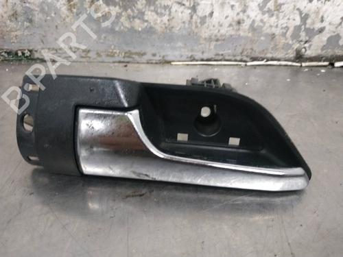 Venstre foran invendig håndtak OPEL ASTRA H (A04) 1.9 CDTI (L48) (150 hp) 26264655
