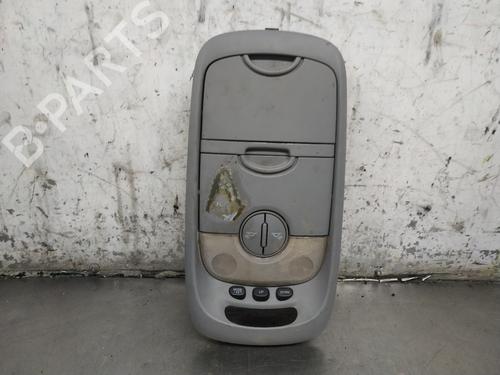 Used Interior roof light KIA SORENTO I (JC) 2.5 CRDi 4WD (140 hp) 27402298