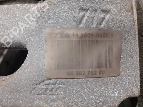 Left front brake caliper PEUGEOT 5008 (0U_, 0E_) 1.6 BlueHDi 120 | BP27400143M105 