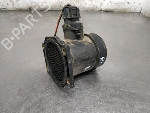 Used Mass air flow sensor NISSAN PRIMERA Hatchback (P11) 2.0 TD (90 hp) 26262707