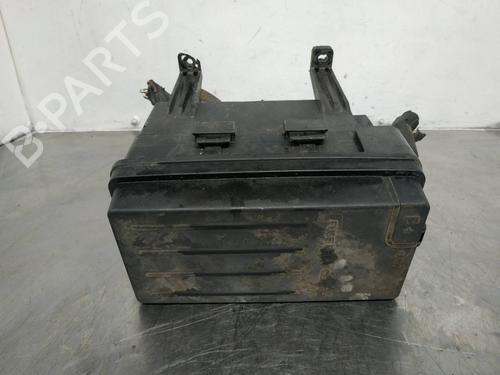 Used Fuse box CHEVROLET LACETTI (J200) 1.4 16V (95 hp) 26266813
