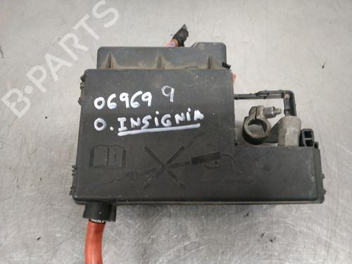 Used Fuse box OPEL INSIGNIA A Saloon (G09) 2.0 CDTI 4x4 (69) (160 hp) 26263123