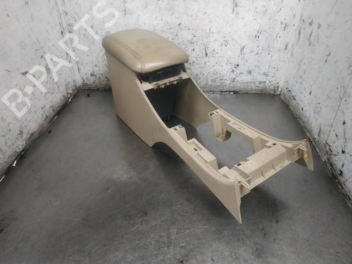 Used Armrest / Center console PEUGEOT 607 (9D, 9U) 2.7 HDi 24V (204 hp) 26265300