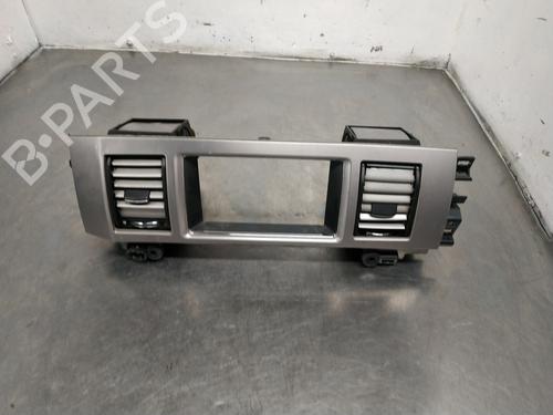 Used Air vent JAGUAR XF I (X250) 2.7 D (207 hp) 26267297