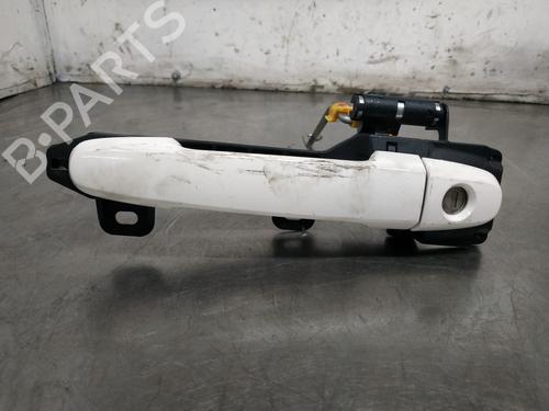 Used Front left exterior door handle TOYOTA AYGO (_B1_) 1.0 (KGB10_, KGB10R) (68 hp) 27400579