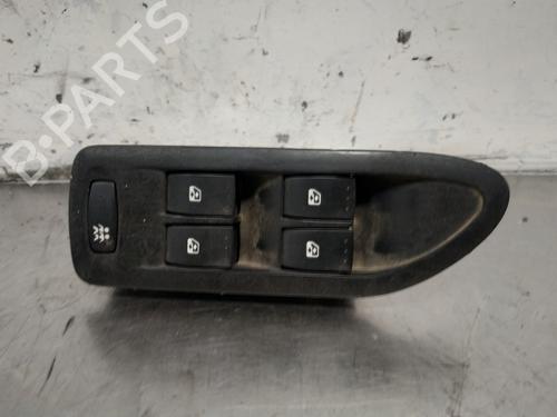 Used Left front window switch RENAULT VEL SATIS (BJ0_) 2.2 dCi (BJ0E, BJ0F) (150 hp) 26256178