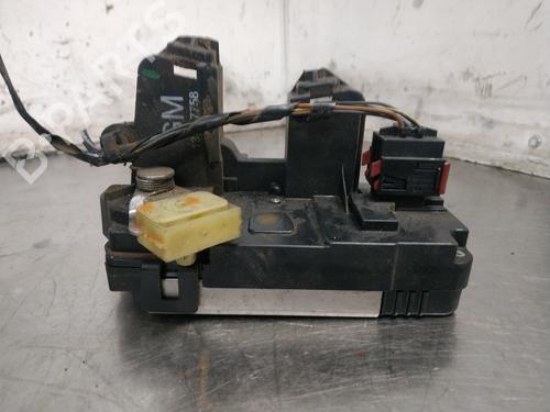 Used Rear left lock OPEL VECTRA C GTS (Z02) 1.9 CDTI (F68) (100 hp) 27400670