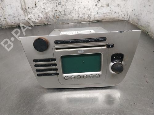 Used Radio SEAT ALTEA (5P1) 1.9 TDI (105 hp) 26263786