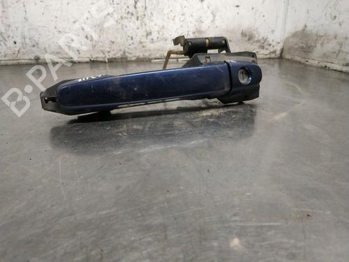 Used Front left exterior door handle TOYOTA AVENSIS (_T25_) 2.0 D-4D (CDT250_, CDT250R) (116 hp) 26255600