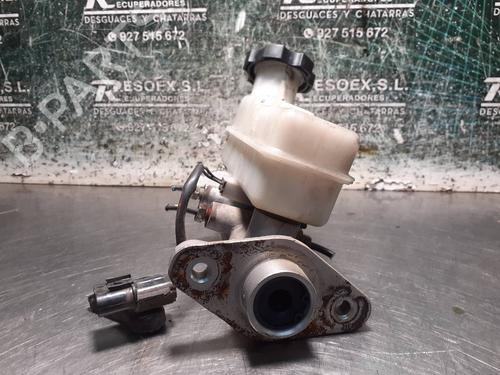 Brake master cylinder HYUNDAI H-1 / STAREX Bus (A1) 2.5 D | BP9640462M77 