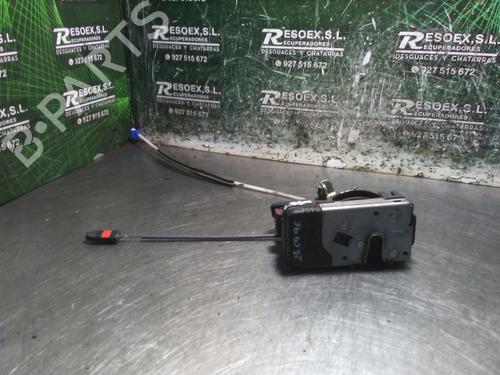 Used Front right lock OPEL ZAFIRA A MPV (T98) [1999-2006]  8718673