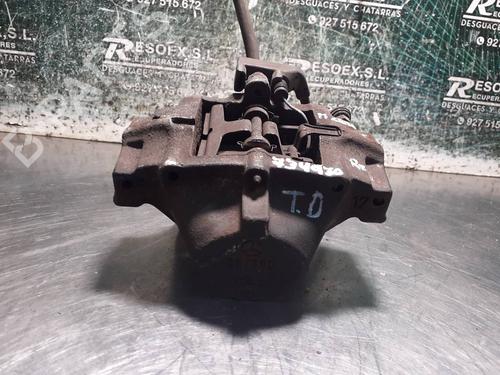 Used Right rear brake caliper MERCEDES-BENZ E-CLASS (W210) E 300 Turbo-D (210.025) (177 hp) 26242882