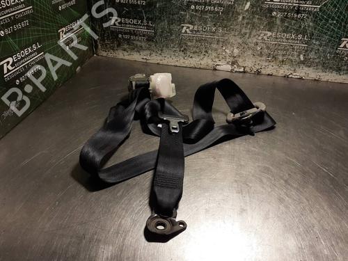 Used Rear left seatbelt TOYOTA YARIS (_P9_) 1.3 VVT-i (SCP90_, SCP90R) (87 hp) 9545166
