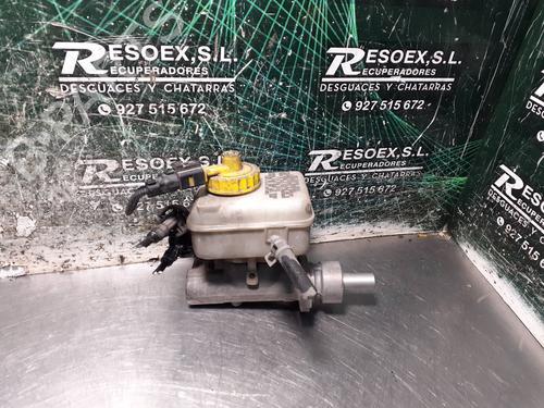Used Brake master cylinder SEAT LEON (1M1) 1.9 SDI (68 hp) 8331274